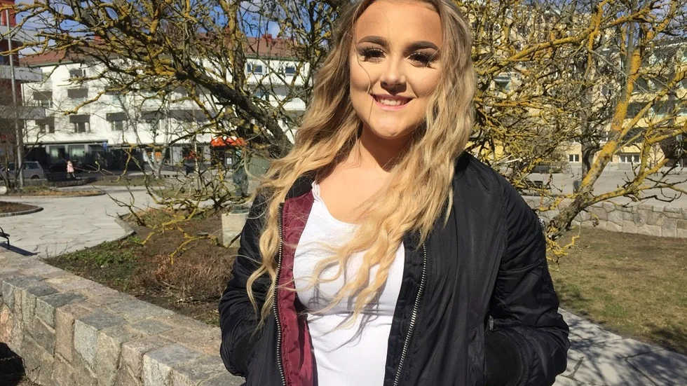 Tova Helgesson, 17, youtuber