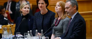 Ledare: Oppositionen måste sluta fega