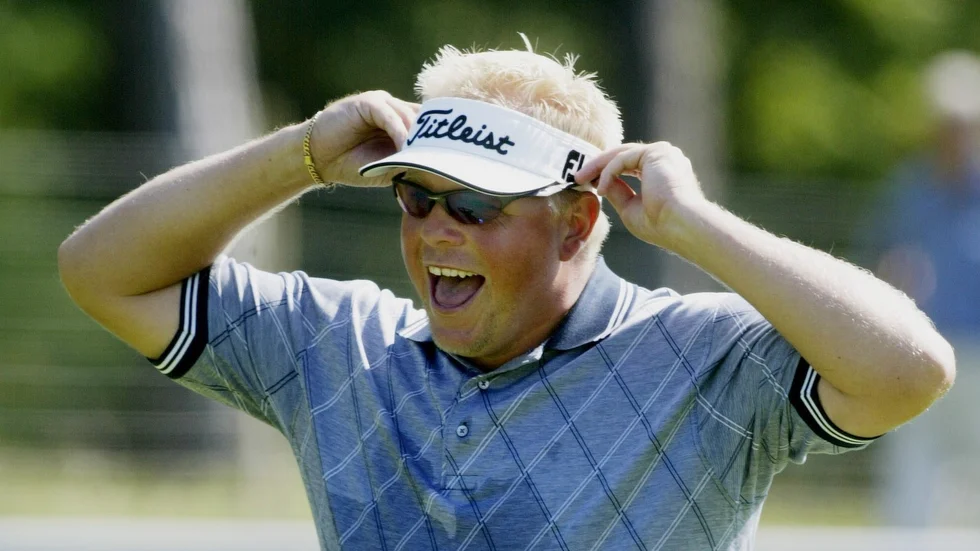 Förra katrineholmaren Joakim Rask är en av spelarna som gör upp om 105 000 kronor på Norrtorps golfbana i Flen.