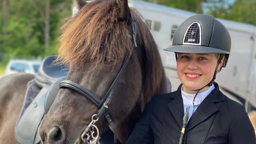 Jonna Andersson med 7-åriga Ramses.