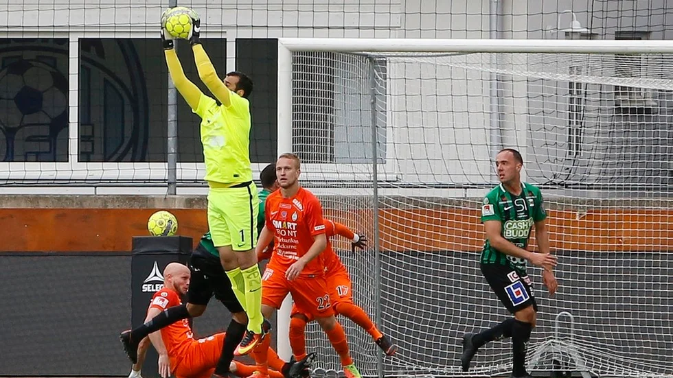 Målvakten Gianluca Curci gjorde räddade laget igen och höll nollan för nionde gången i Superettan.