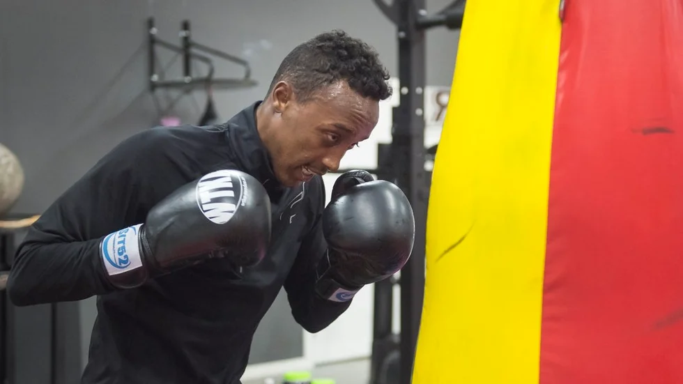 Mesut Ismash är klar för SM-semi i MMA B – och har chansen på guldet om man frågar tränaren Ulf Silverbern.