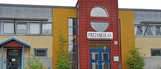 Lärare döms för misshandel