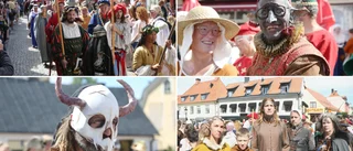 Medeltidsveckan invigd med parad • ”Det är roligt att visa upp sig.”