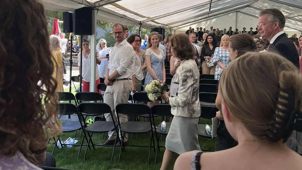 Konfirmanderna var med på en gudstjänst i Svenska kyrkan i Berlin där Drottning Silvia närvarade.