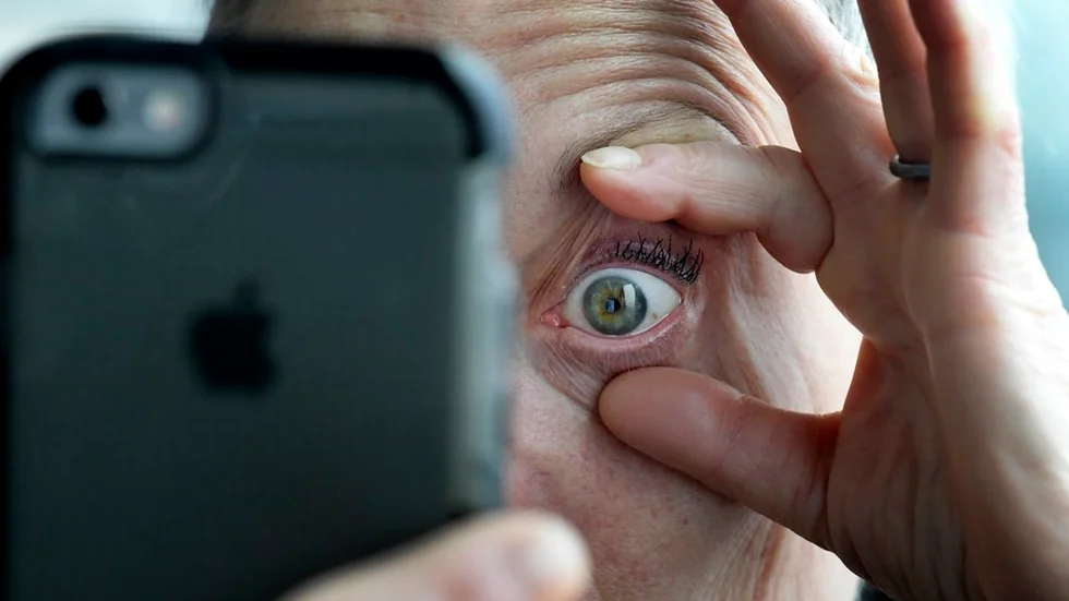 ”Digitaliseringen av välfärden är samtidigt också en möjlighet för kommunerna att möta de utmaningar som en förändrad demografi ger.” 