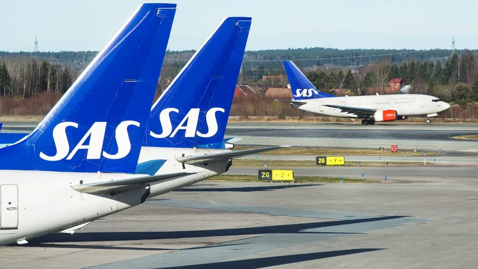 Enligt SAS beror förändringarna på flygplansbrist.