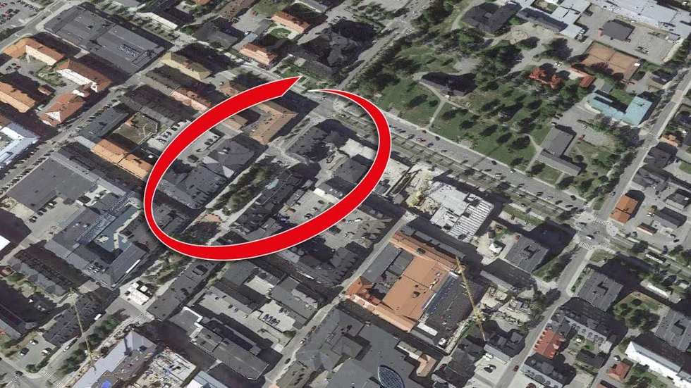 Våldtäkten ska ha ägt rum i ett garage i närheten av korsningen Uddmansgatan/Prästgårdsgatan.