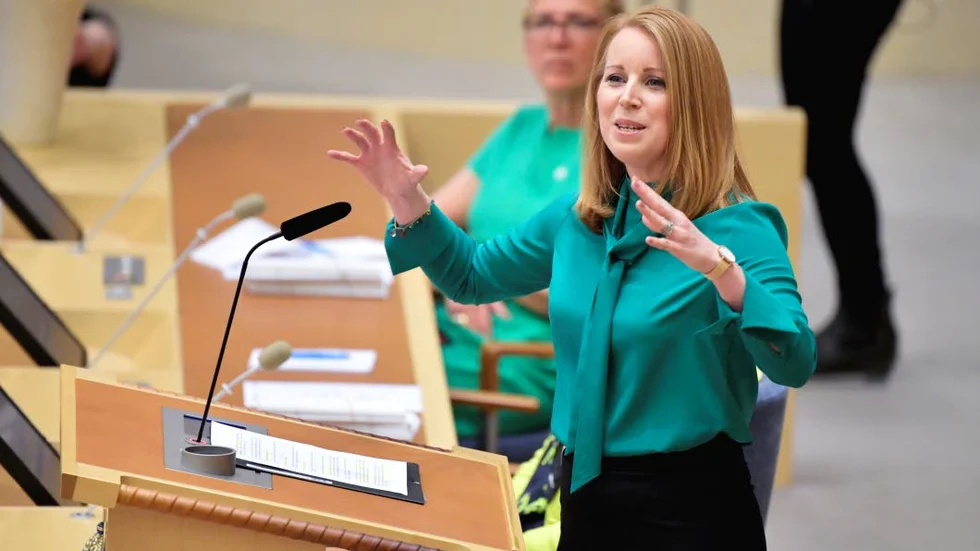 Anti. Det räcker inte att bygga sin EU-politik på motstånd.