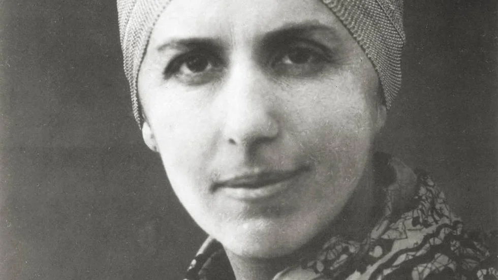 Karen Blixens debutbok "Gotiska berättelsen" har getts ut på nytt.