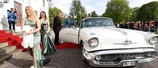 Ursnyggt och kvällssol – på årets första studentbal