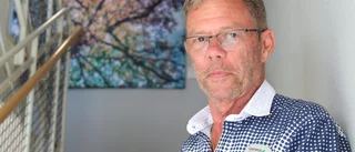 Campuschefen skjuter på pensionen – igen