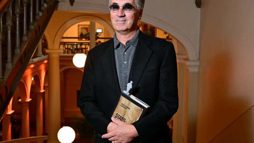 Hans-Gunnar Axberger tilldelas Natur & Kulturs debattbokspris för "Statsministermordet". Arkivbild.