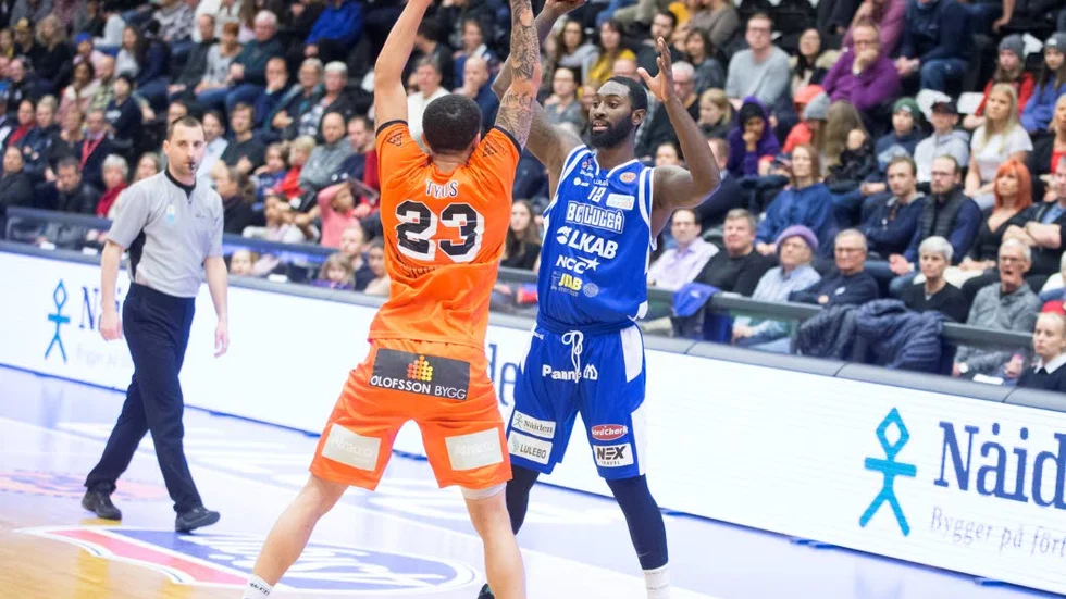 Tristan Spurlock får lämna BC Luleå efter sex matcher med laget.