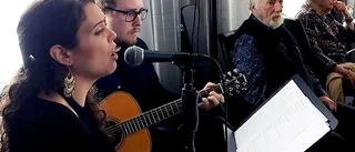 Seniorerna bjöds på musik