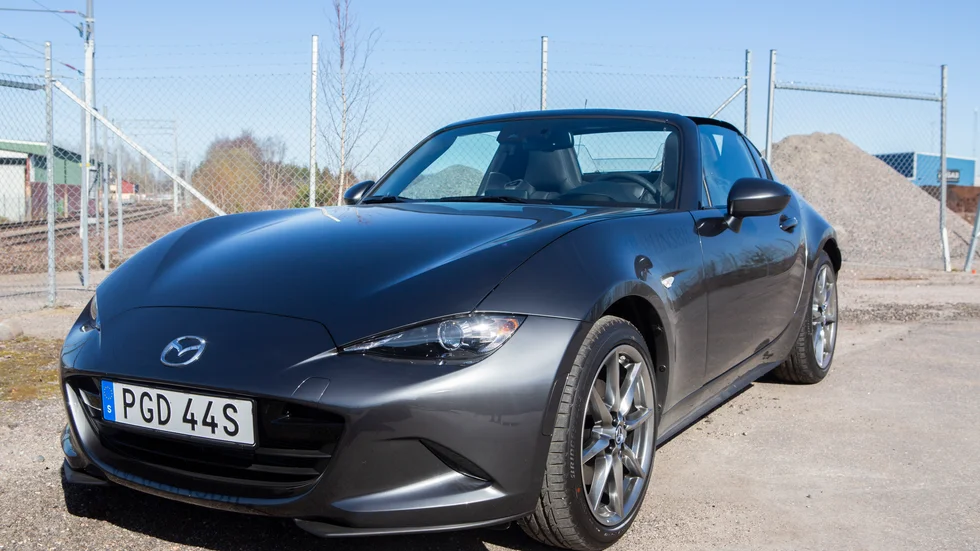 Nu till vår och sommar vill Micael passa på att berätta om Mazdas bilmodell MX-5.