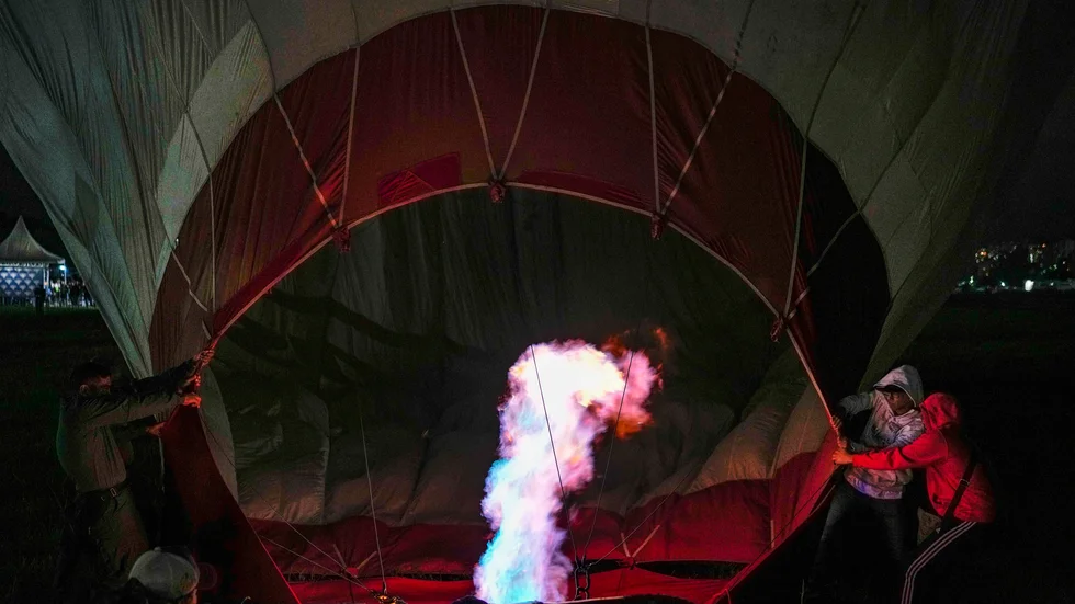 Ballongen fattade eld. Arkivbild.