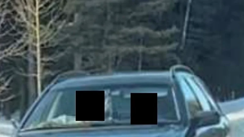 Mannen och kvinnan fångades på bild av polisens spanare. Det har bara gått en halv dag efter mordet innan patrullen mötte paret på väg mot Malå. Spåren ledde till en eldstad, åklagaren menar att mannen och kvinnan åkte dit och eldade upp bevismaterial efter mordet.