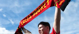 LIVE: Fansen laddar för finalmatch • Hockeyfeber: "Går för guld"
