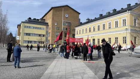 Första maj-tåg i Luleå.