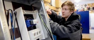 Andreas är i skolan och på jobbet samtidigt