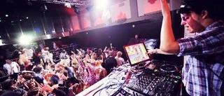 Världs-DJ:n Alex Moreno till Cinema
