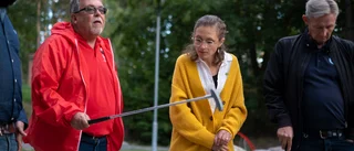 Andra halvlek: Nu höjs både klubbor och tonläget • Uppsägningar • Skattesänkning • Trängsel i skolorna