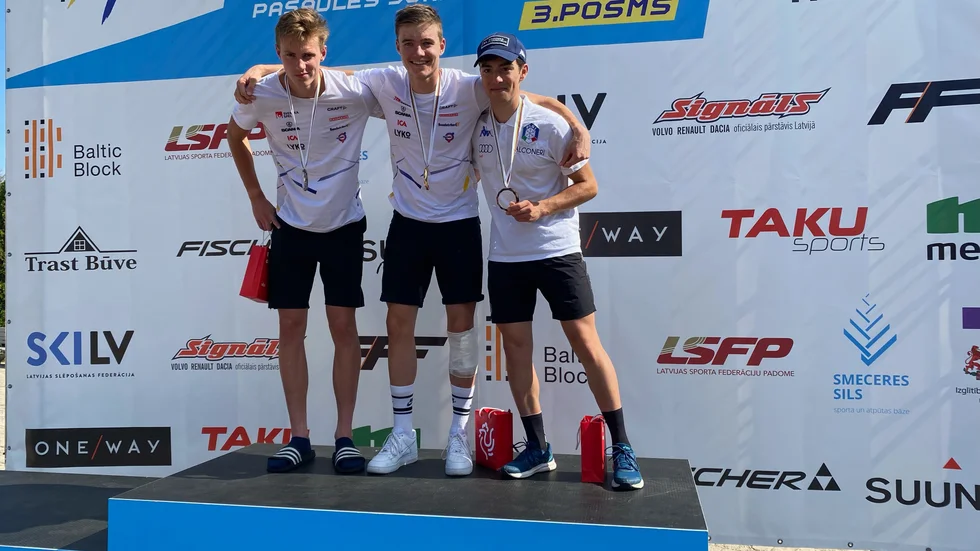 Malte Jutterdal fick jubla på avslutningen av junior-vm på rullskidor. 