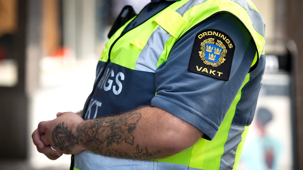 Nu får ordningsvakter jobba i Ekholmen centrum och Lambohov centrum. Tillstånden gäller i tre år framåt.