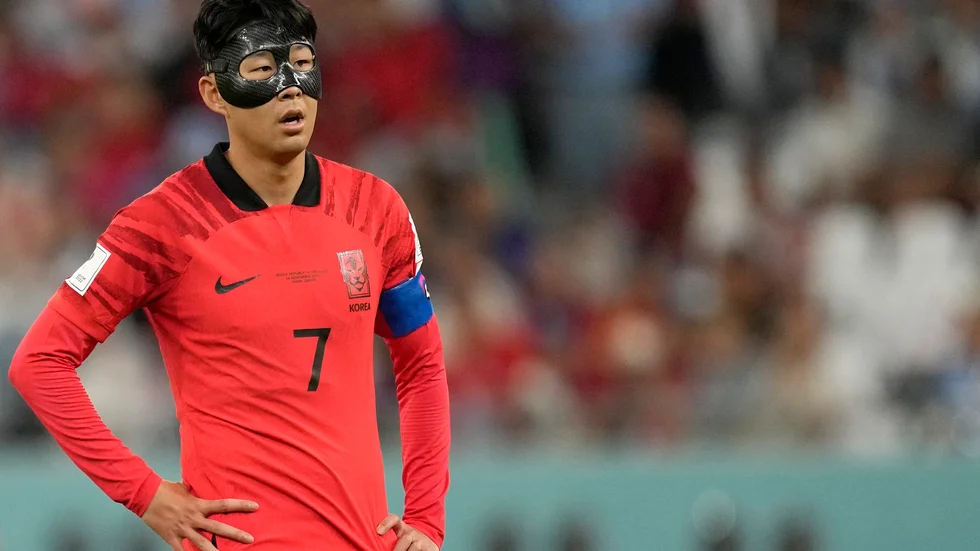 Son Heung-Mins Sydkorea spelade oavgjort, 0–0, mot Uruguay i VM-premiären.