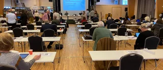 Förtroendet för politikerna skadas av alla svängningar