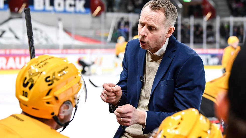 ”Vi lärde oss mycket efter förra matchen, och vi är mycket stabila i dag”, säger tränare Robert Ohlsson.