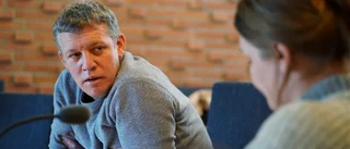 Kommunchefen om varför han gick från intervjun: "Jag är ingen robot" • Följ reaktionerna från Uppdrag Granskning i vårt live