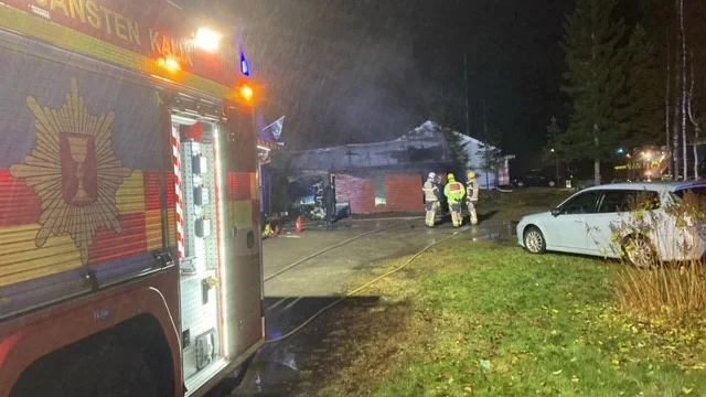 På måndagskvällen utbröt en brand i ett garage i Kalix. 