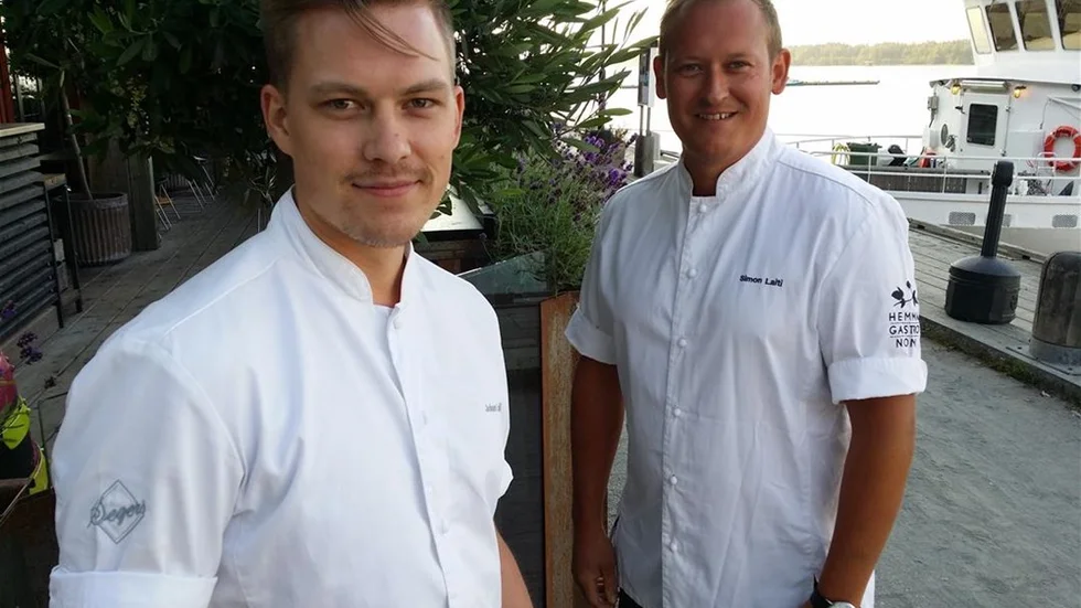 Återförenas. Johan och Simon Laiti.