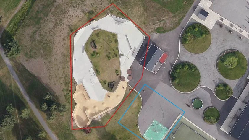 ZONERNA. Steelpark på Örnäset har delats upp i en blå och en röd zon.