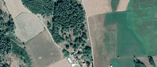 Klart med ägarskifte för gård i Hallingeberg - pris: 3 700 000 kronor