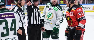 Gav domare en lätt knuff – nu har Komarov anmälts
