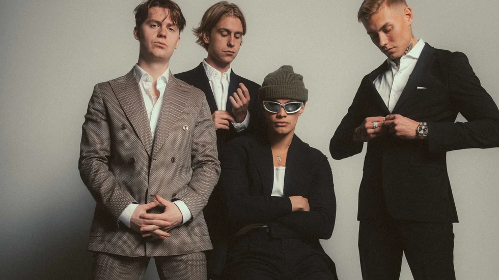 Hov1, bestående av Ludwig Kronstrand, Noel Flike, Dante Lindhe och producenten Axel Liljefors Jansson, kommer till Uppsala två gånger i slutet på augusti.
