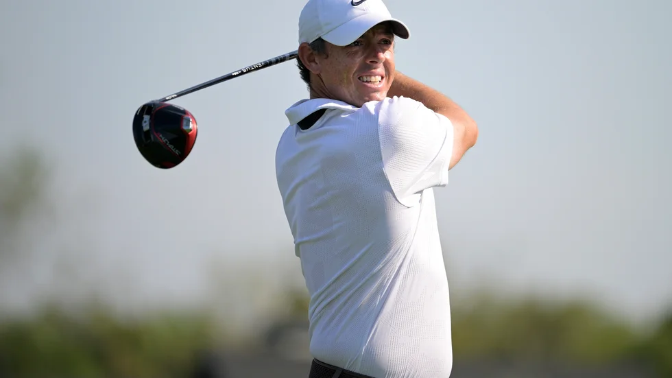 Rory McIlroy är en som slår långt med drivern. Arkivbild.