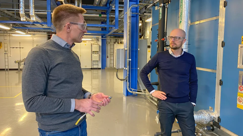 SPM och Pfizer med två av deras respektive företrädare Rikard Svärd och Jakob Holmlund som varit mycket i kontakt genom åren. De båda menar att beställningen av den nya utrustningen är en del av ett långsiktigt samarbete.