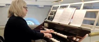 Hon bjöd på Beatles i kyrkan: "Vill visa vad man kan göra med orgeln" ▪  Här kan du höra hur det lät