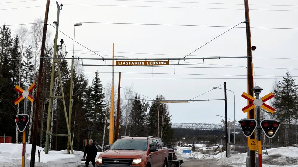 KRITIK. Plankorsningen i Koskullskulle är en trafikfara för gångtrafikanter anser Koskullskulles Intresseförening och kräver åtgärder.