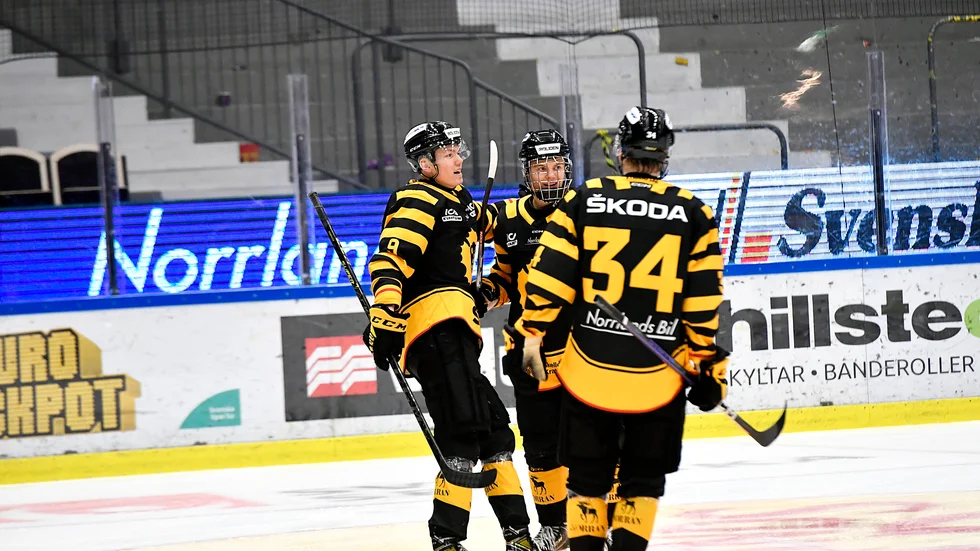 Skellefteå AIK J20 vann med 4–0 mot Djurgården under söndagen efter att ha gjort tre av målen i boxplay.
