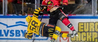 Jagade backen: "Varje gång jag fick pucken så var det någon i deras bås som skrek att de skulle ta mig"