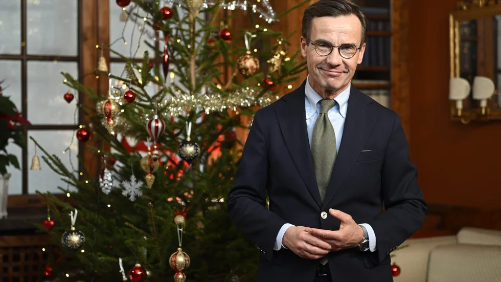 



En samlad statsminister står inför ett flertal kriser, skriver ledarskribenten.

