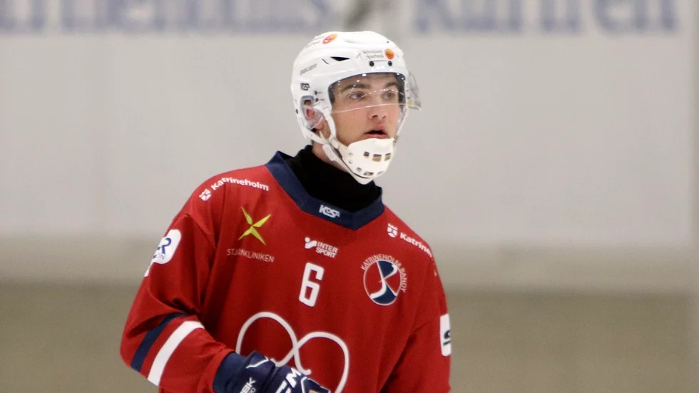 Marcus Mårtensson tvingades kliva av under uppvärmningen mot Örebro. Han är med största säkerhet tillbaka i onsdagsmatchen hemma mot Kungälv.