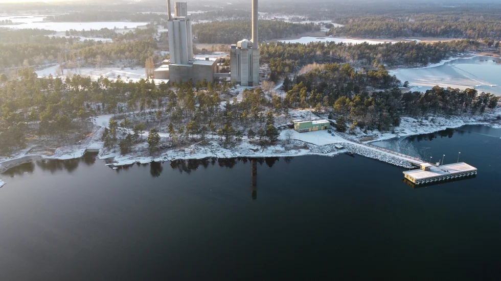 Synthesis Analytics AB äger inte bara Marviken utan även Kolstorps avloppsreningsverk ett par kilometer därifrån.