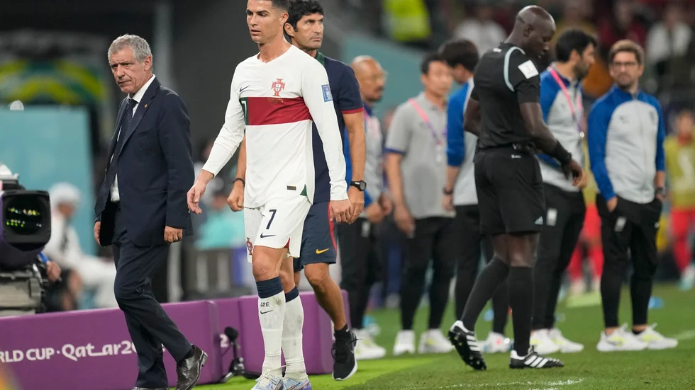 Cristiano Ronaldo, här utbytt i matchen mot Sydkorea, petas i Portugals åttondelsfinal mot Schweiz.