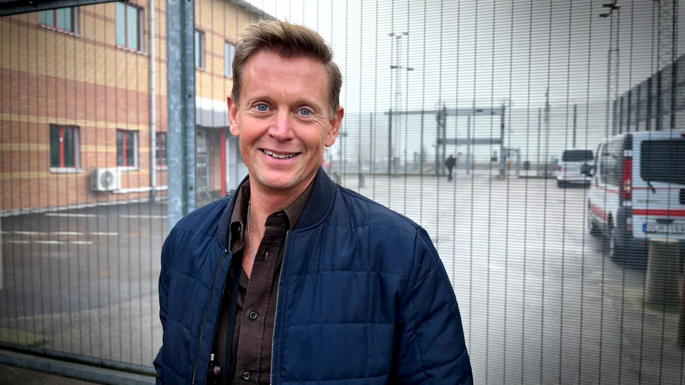 Emil Ahlquist, 49 år, är ny chef på Skänningeanstalten som i mars 2023 blir Sveriges näst största fängelse.